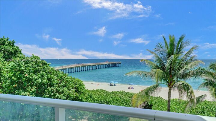 Property Photo: 16485 Collins Ave Ws6c FL 33160