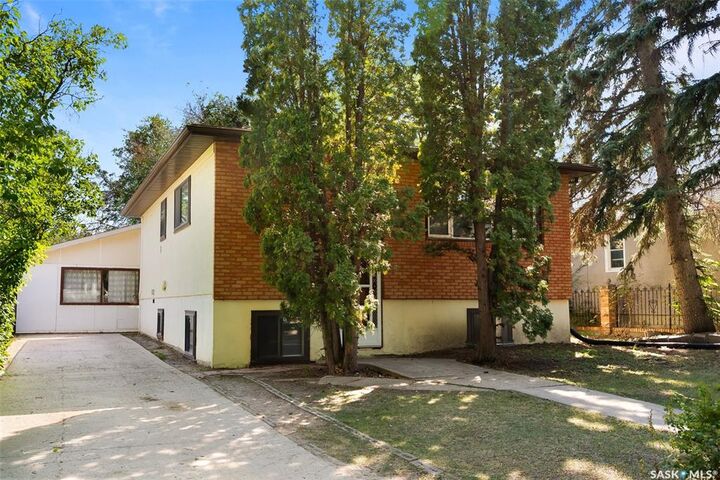 Property Photo: 5019 8th Avenue SK S4T 0W4