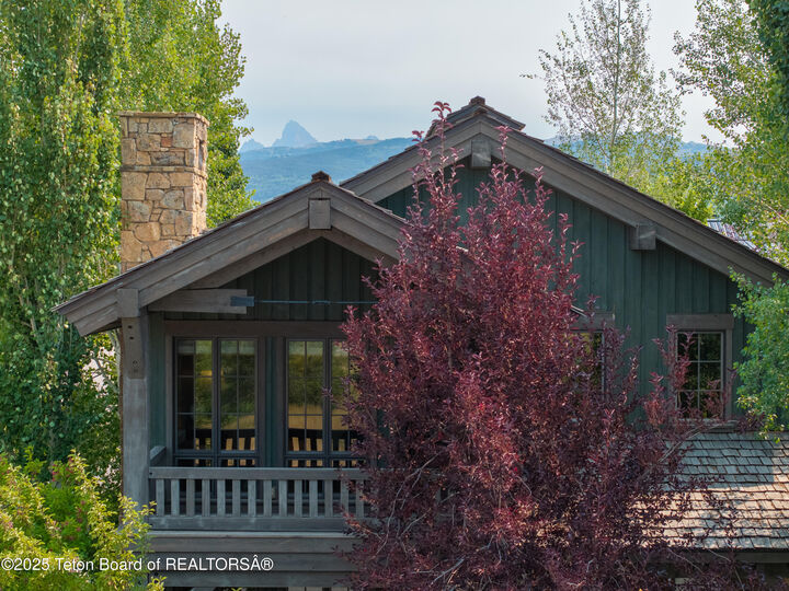 Property Photo: 565 Woodland Star Drive ID 83422