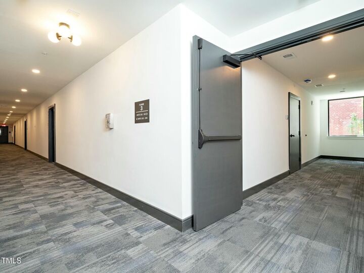 Property Photo: 615 W Peace Street 304 NC 27605