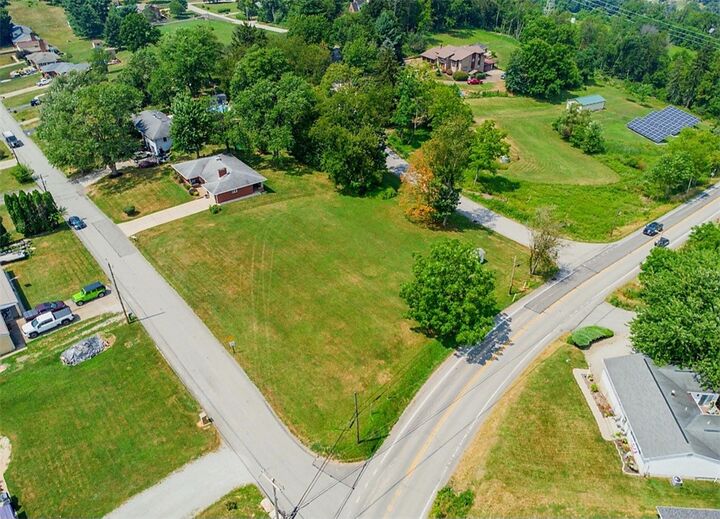 Property Photo:  2 Fritchman Drive  PA 15644 