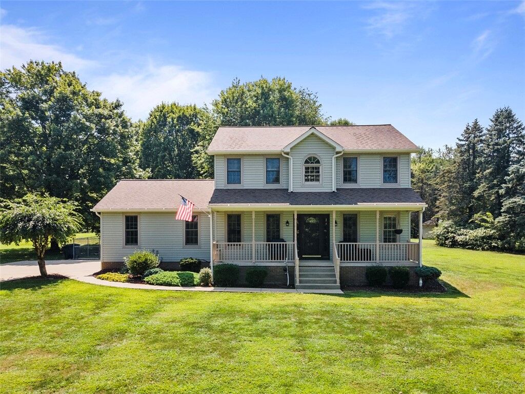 Property Photo:  285 Pleasantview  PA 15059 