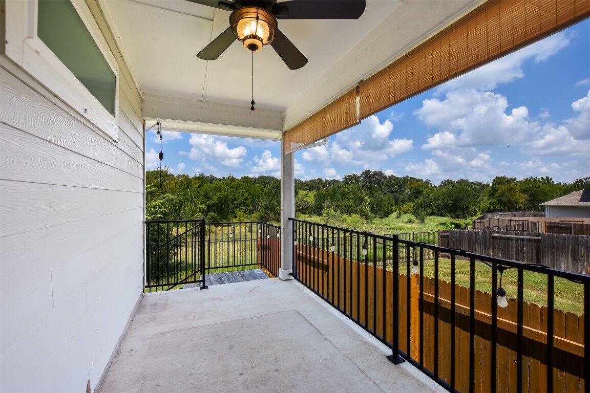 Property Photo:  341 Gaida Loop  TX 78628 