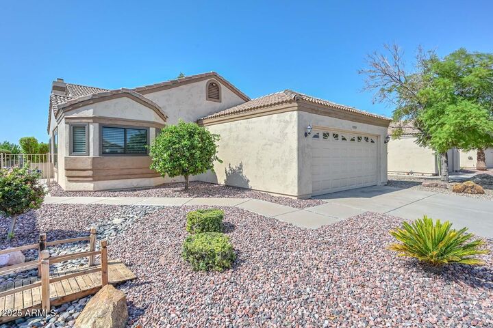 10509 W Tonopah Drive  Peoria AZ 85382 photo