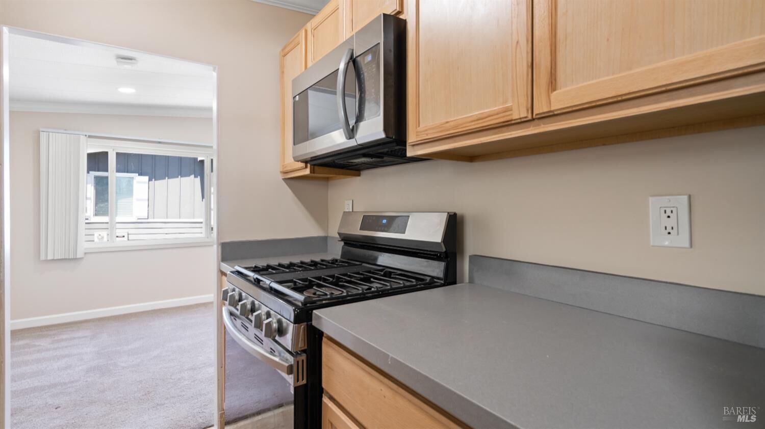 Property Photo: 108 Cardinal Way CA 95409