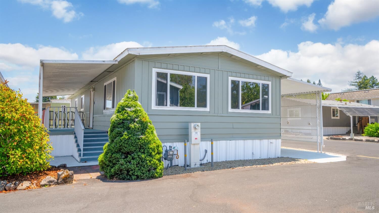 Property Photo:  108 Cardinal Way  CA 95409 