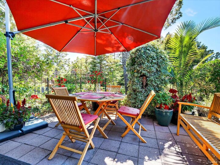 Property Photo:  71 Oakcreek Court  CA 95409