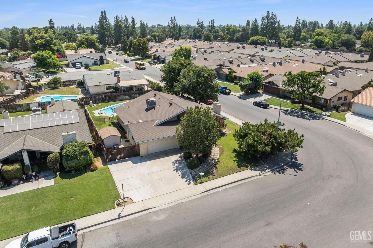 Property Photo: 200 Quailridge Road CA 93309