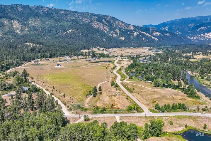 Property Photo: Blk 6 Lot 1 Alder Creek Dr ID 83622