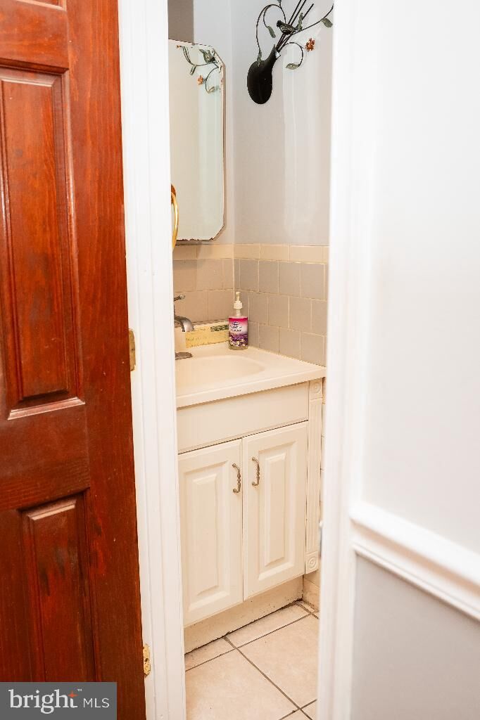 Property Photo: 3925 L Street PA 19124