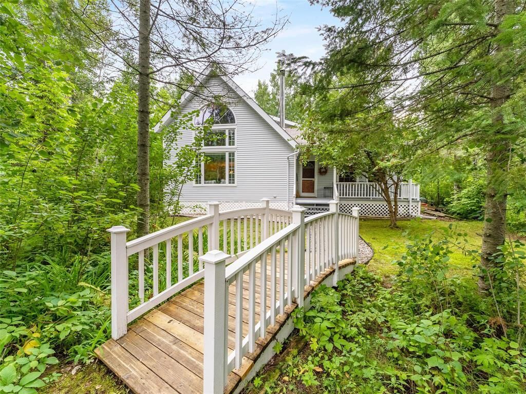 Property Photo:  63 David Road  MB R0E 2C0 
