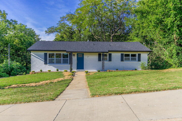 Property Photo:  7 E Texas Ave  MO 65202 