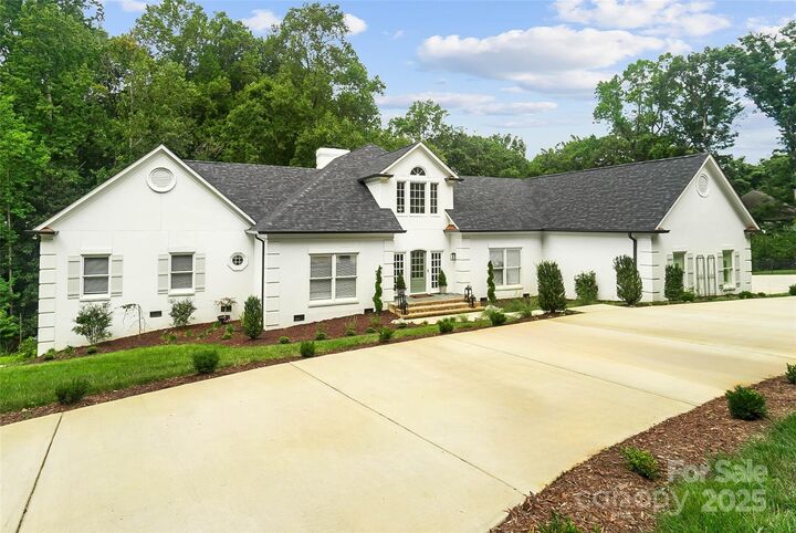 9522 Greyson Heights Drive  Charlotte NC 28277 photo