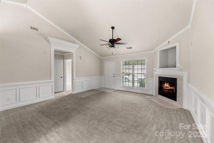 Property Photo:  1433 Winthrop Lane  NC 28110 