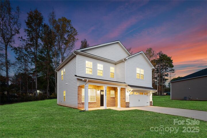 Property Photo: 9705 Forest Drive NC 28216