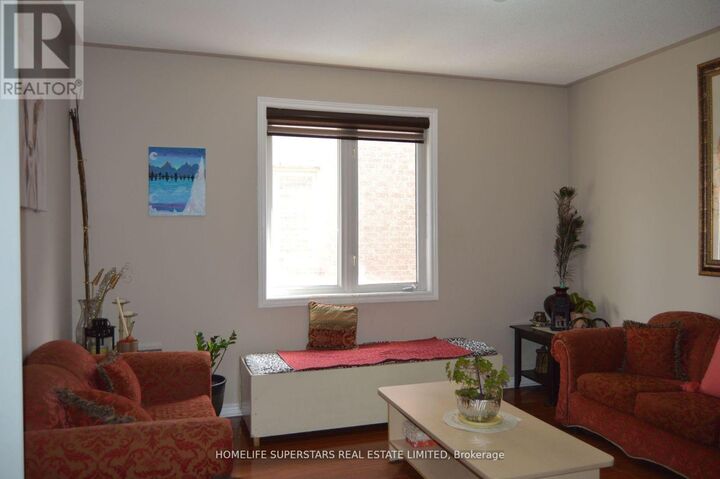 Property Photo:  44 York Street West  ON L4T 1E7 