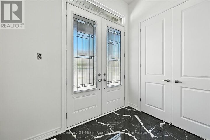 Property Photo: 3250 Millicent Avenue ON L6H 0V8