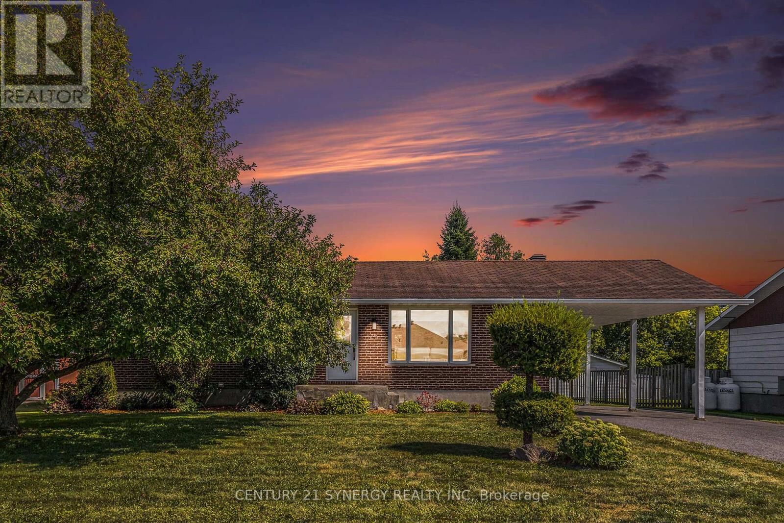 Photo de la propriété:  120 Caledonia Road  ON K0C 2B0 