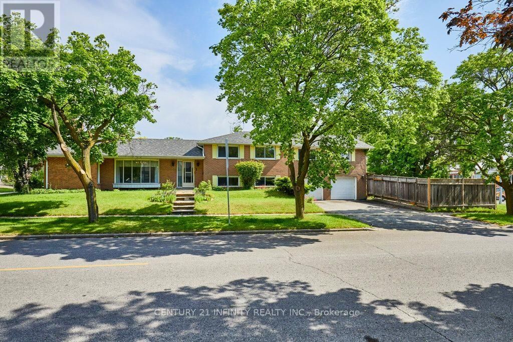 Property Photo: 1 Goodland Gate ON M1S 1V4