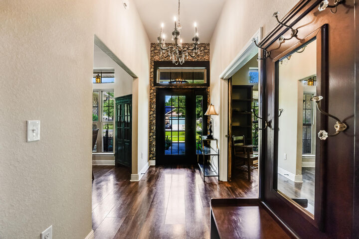 Property Photo: 5351 Wyndell Circle FL 32539