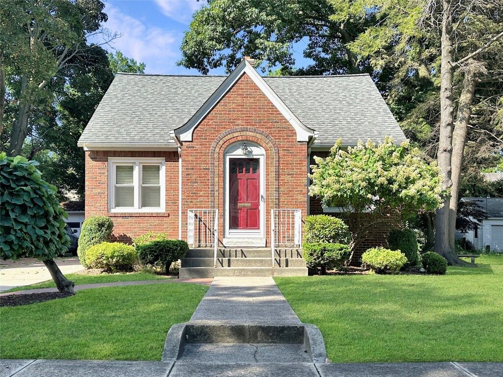 Property Photo:  634 Beverly Drive  PA 16505 