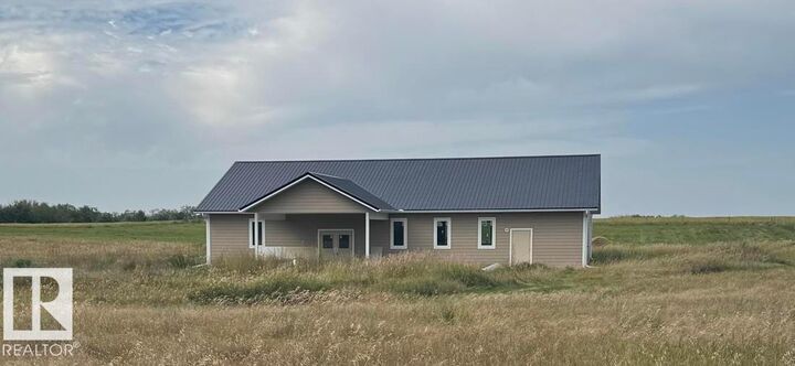 56512 RR 105  Rural St. Paul County AB T0B 4R0 photo
