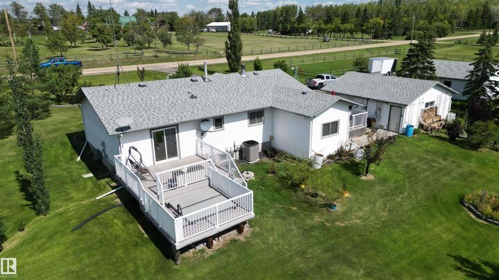 Property Photo: 52349 Rge Road 222 314 AB T8C 1A4