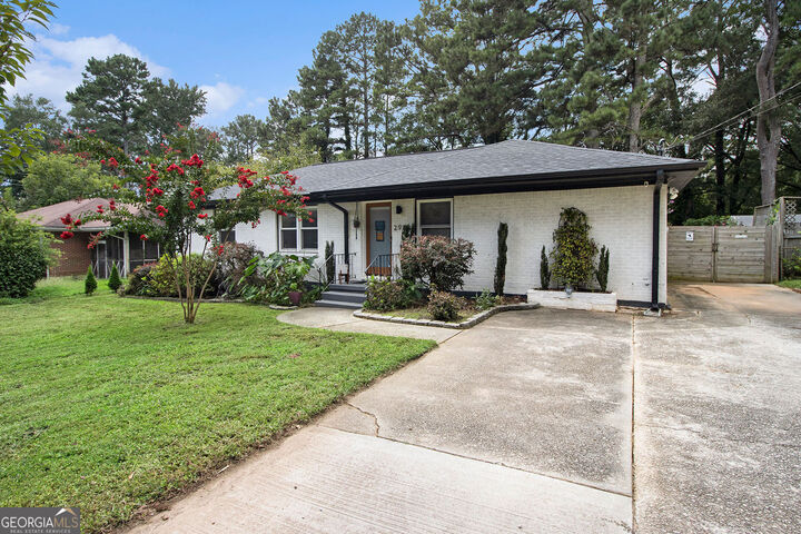 Property Photo: 2935 Gresham Road SE GA 30316