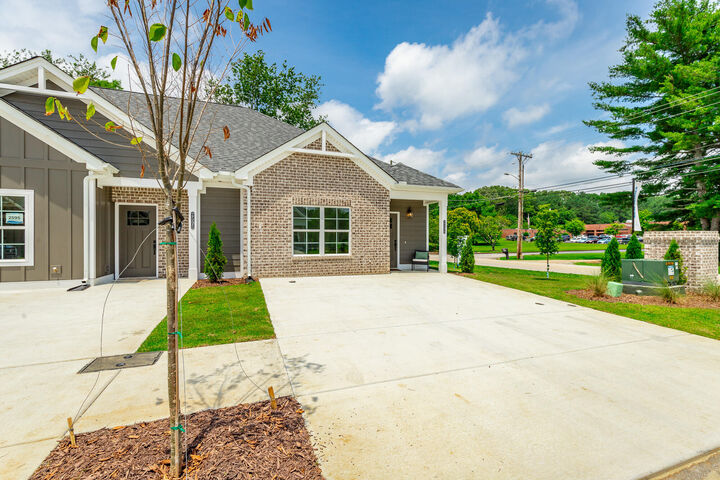 2587 Bannerman Lane  Chattanooga TN 37421 photo
