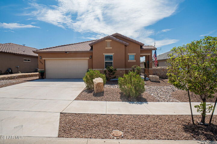 7876 Enchanted Path Drive  El Paso TX 79911 photo