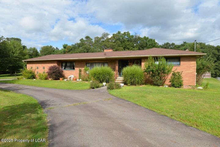 479 Main Road  Mountain Top PA 18707 photo