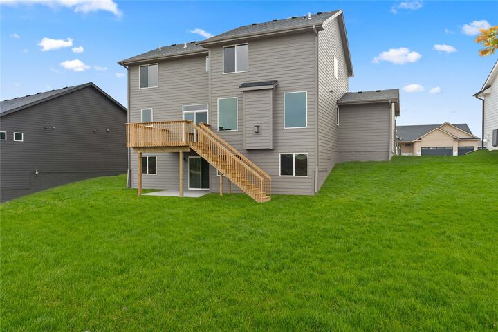 Property Photo: 895 Hamilton Road IA 50263