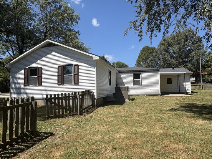 Property Photo: 190 Crab Orchard Road KY 40601