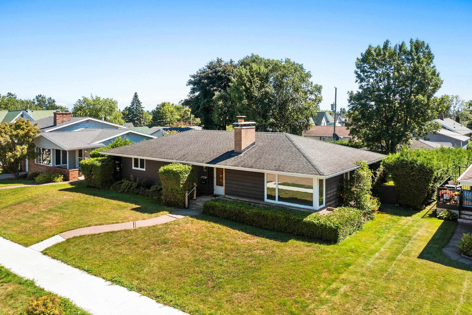 Property Photo:  714 11th Ave  MN 55616 