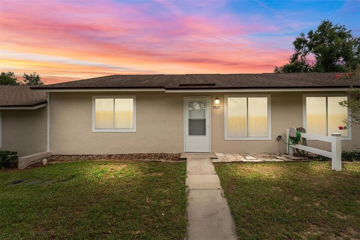 Property Photo:  30127 Tavares Ridge Boulevard 30127  FL 32778 