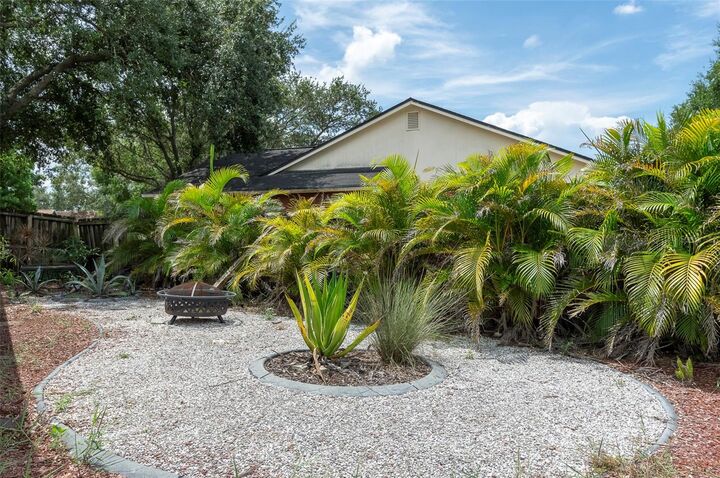 Property Photo: 1052 Malletwood Drive FL 33510