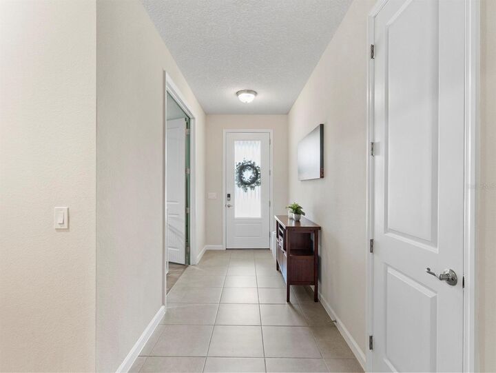 Property Photo: 3698 Arbordale Loop FL 32771