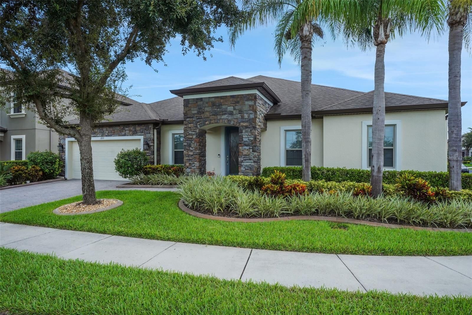 Property Photo: 1555 Katie Cove FL 32771