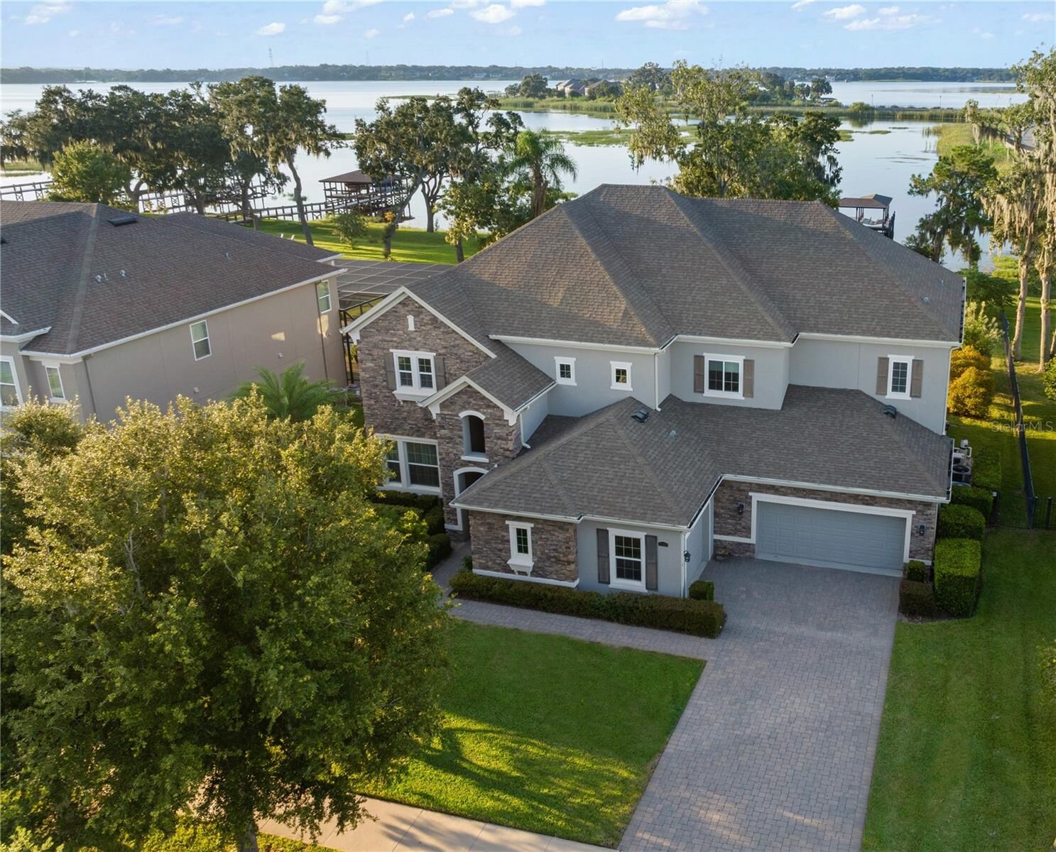 Property Photo:  15986 Johns Lake Overlook Drive  FL 34787 