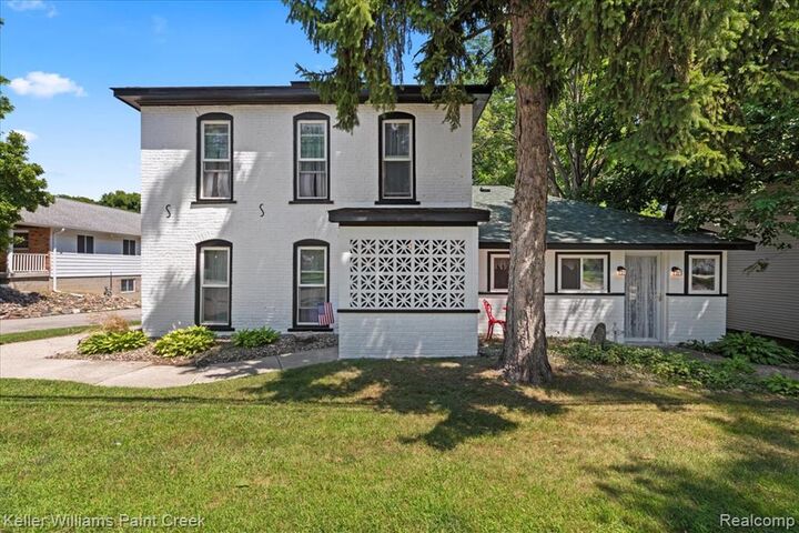 Property Photo:  70372 N Main Street  MI 48062 5722 