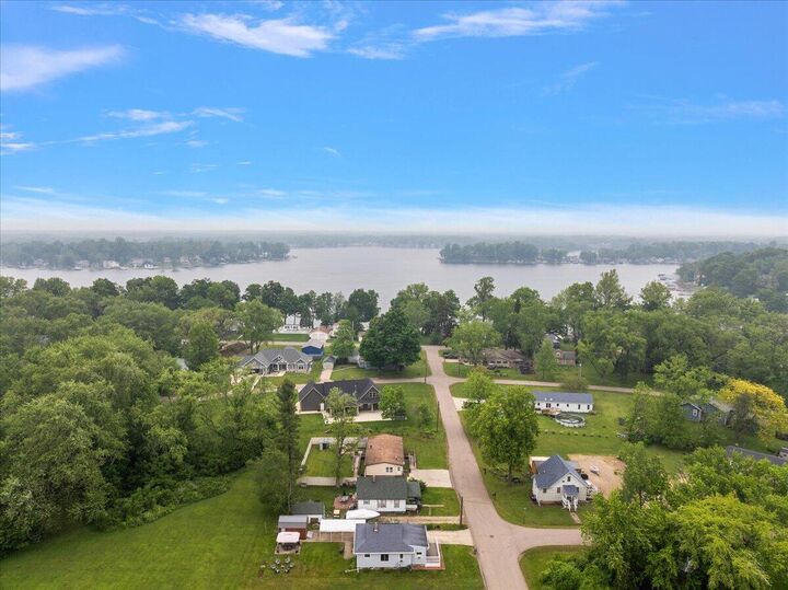 Property Photo: 4940 Pottawatamie Drive MI 49098-9107