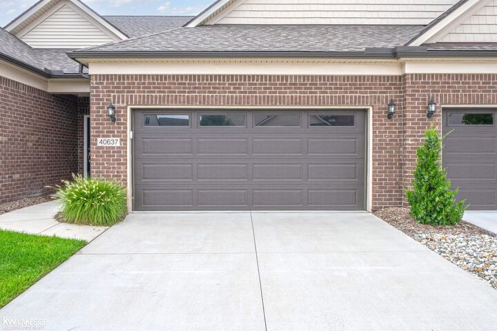 Property Photo: 40637 Tulip Trace MI 48036