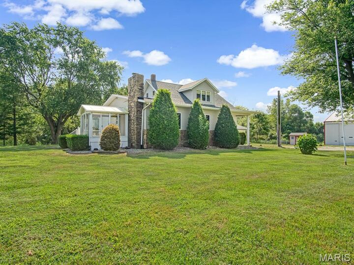 Property Photo: 2622 Kaiser Road IL 62264