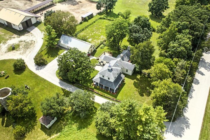 Property Photo: S75w35621 Wilton Rd WI 53119