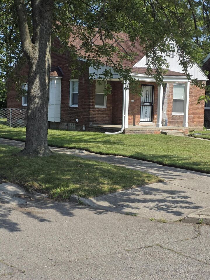 11101 Beaconsfield Street  Detroit MI 48224 photo