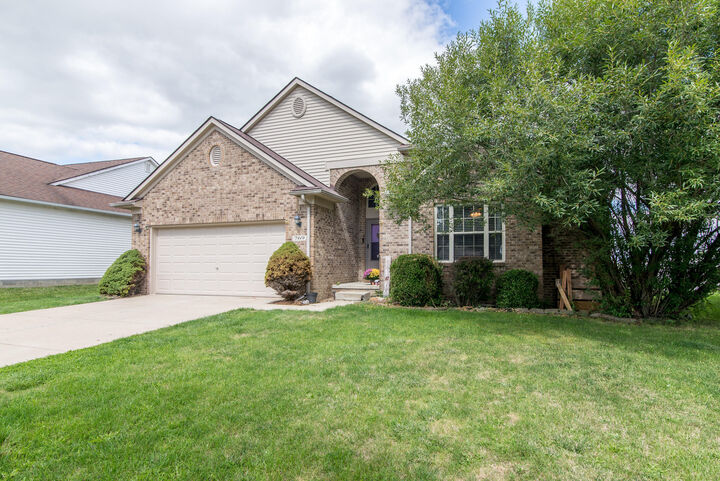 Property Photo: 769 Falcon Drive MI 48131