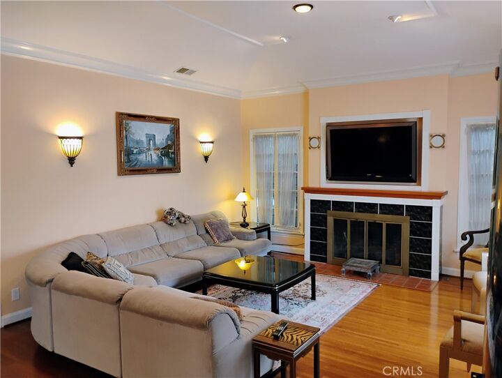 Property Photo: 233 S Swall Drive CA 90211