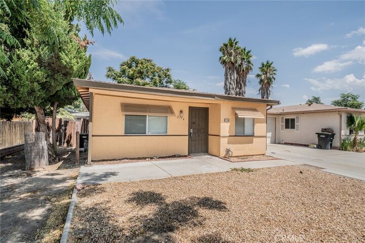 Property Photo: 2196 W Oakland Avenue CA 92545