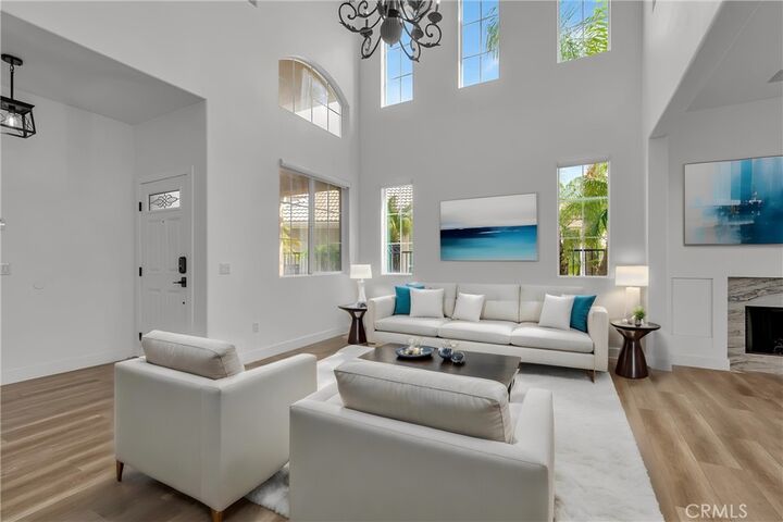 Property Photo: 11205 Ravenna Lane CA 91326