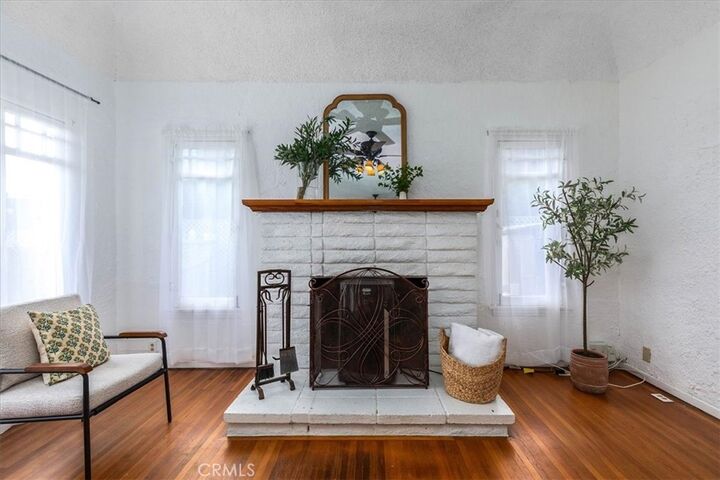 Property Photo:  5907 Ibbetson Avenue  CA 90713 